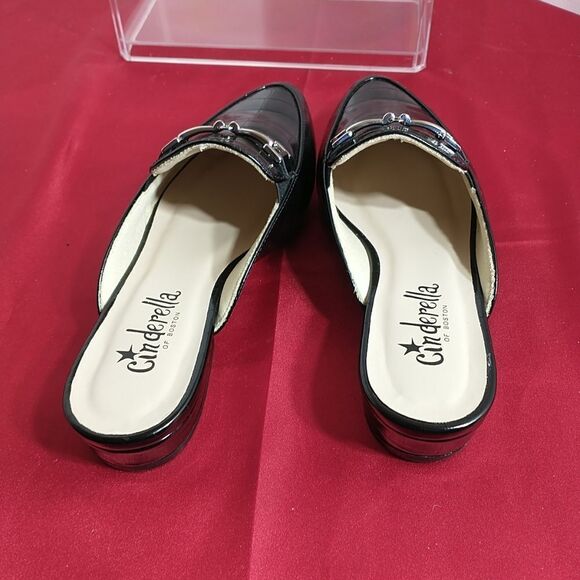 Cinderella Of Boston Women's SZ 4.5M Shoes Embelished Slide On Bit Loafers . - Picture 7 of 8